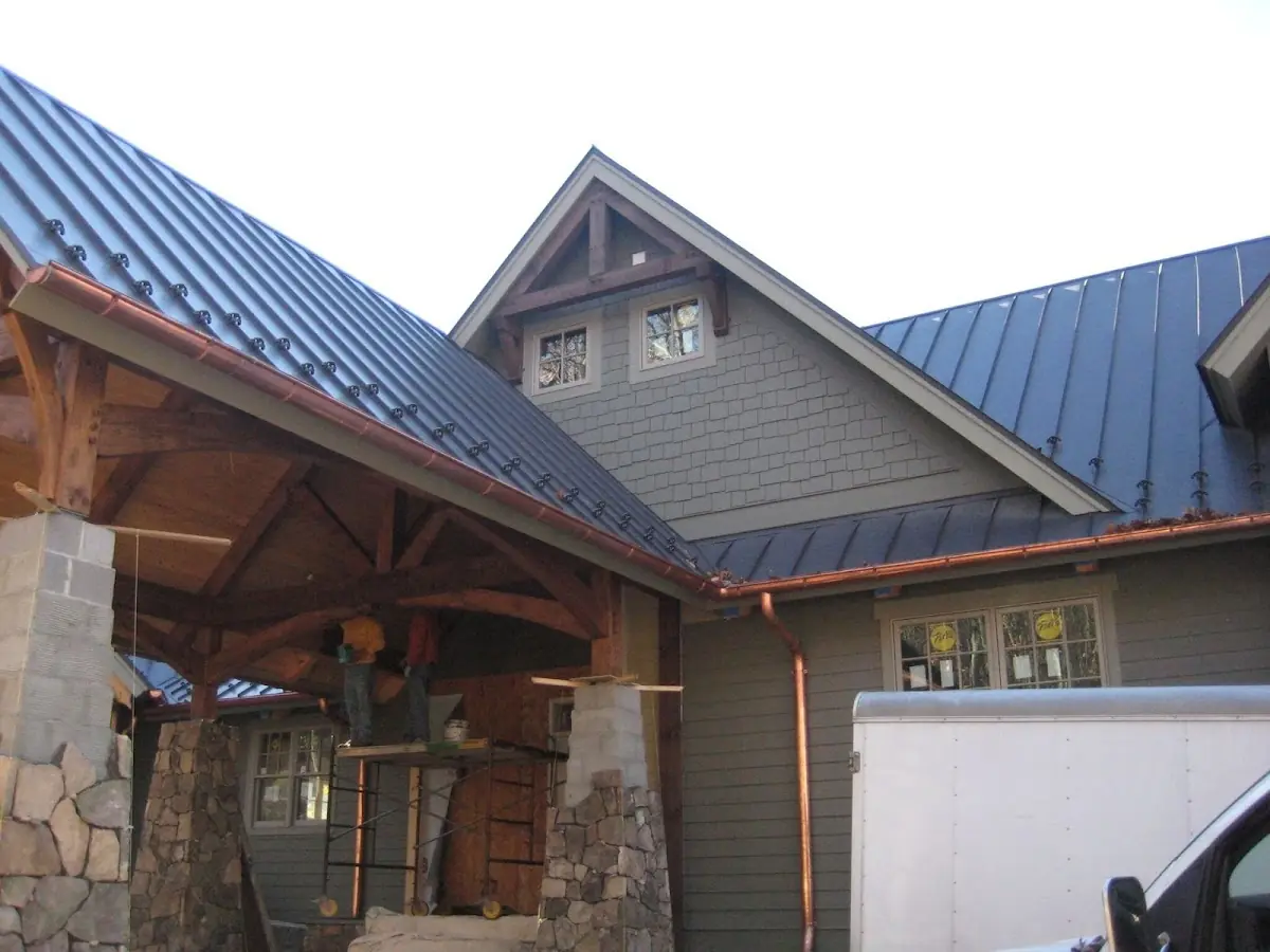 Craftsman Roofing team delivering quality roofing work in Johnson Lane